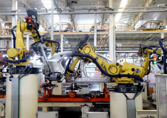 Κίνα Αυτοκινήτων υλική υψηλή αποδοτικότητα μετάλλων μηχανημάτων συσκευασίας συνελεύσεων ρομποτική προμηθευτής