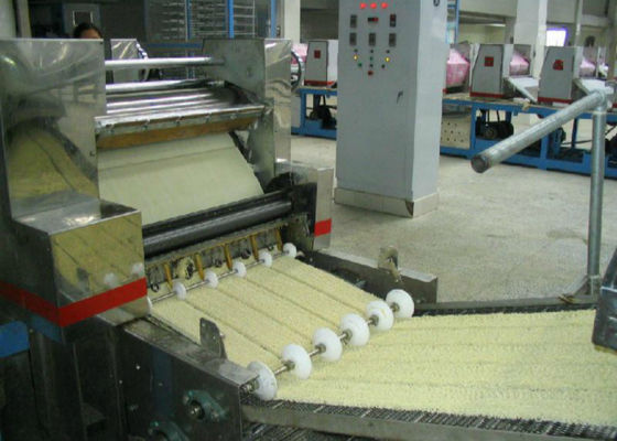 Κίνα Τηγανισμένη στιγμιαία γραμμή παραγωγής προϊόντων νουντλς, έγκριση εξοπλισμού ISO επεξεργασίας τροφίμων προμηθευτής